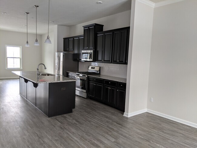 Main level - 1008 Mohawk Ln