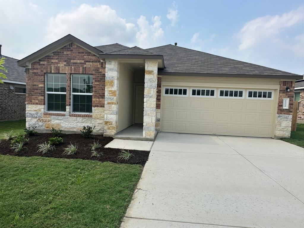Foto principal - 121 Seminole Dr