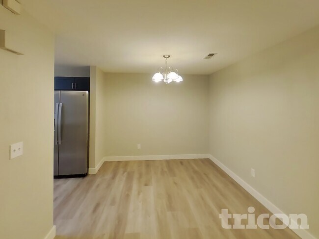 Foto del edificio - 1021 30th St NE