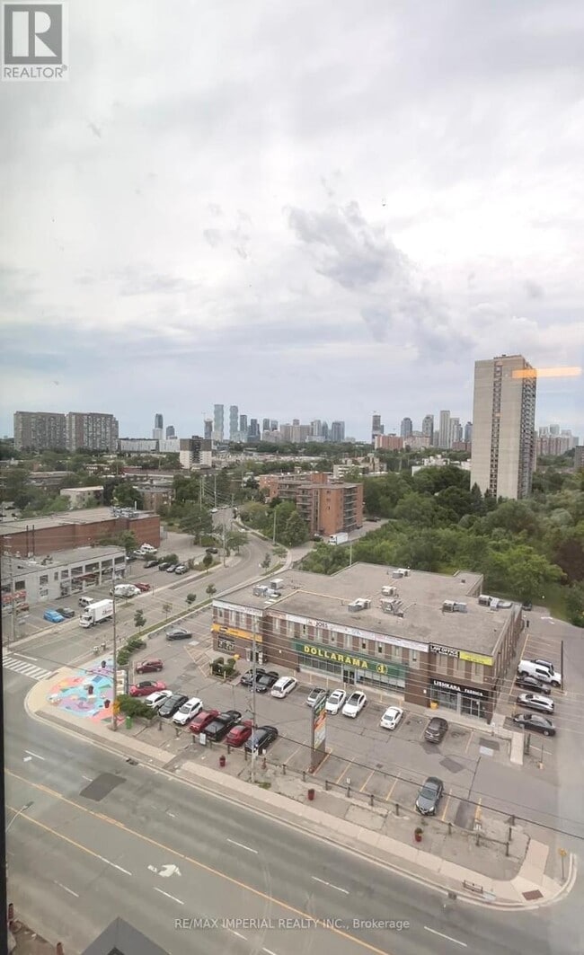 Building Photo - 86-1186 Dundas St E