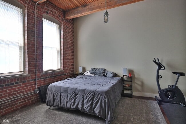 Building Photo - 55 S Harding St