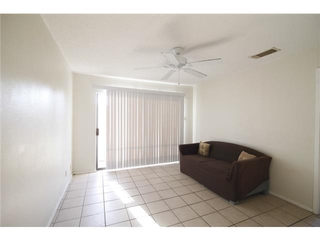 Primary Photo - SUNCHASE 216