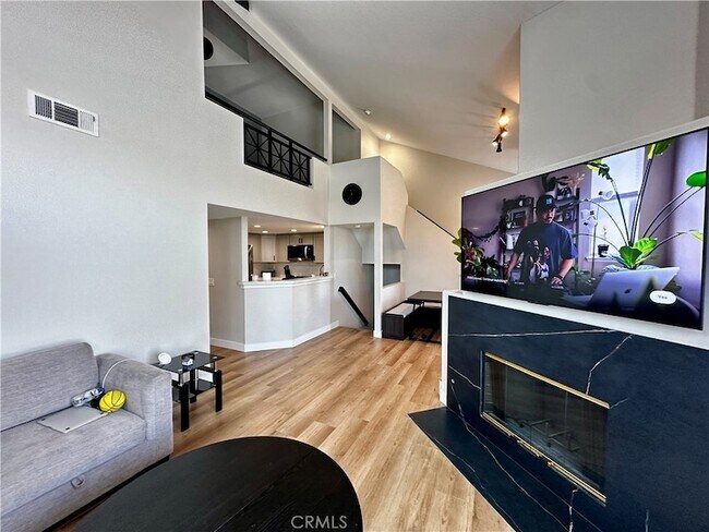 Foto del edificio - 932 N Turner Ave