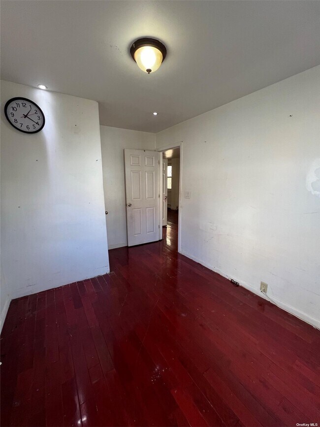 Foto del edificio - 94-25 54th Ave