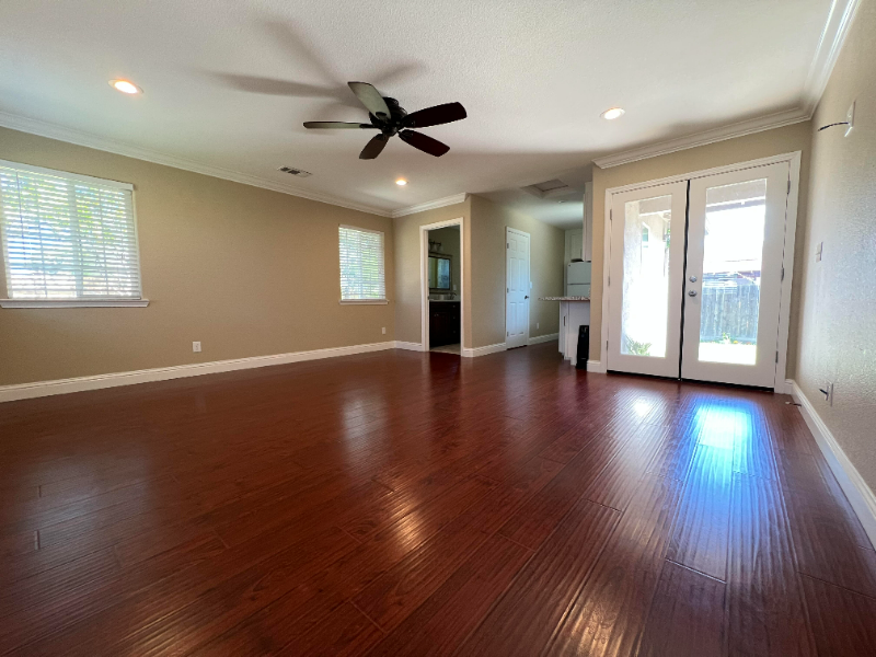 Primary Photo - 415 Mendocino Dr