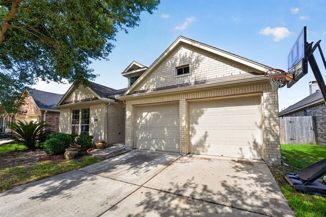 Foto del edificio - 2808 Arbor Brook Ln