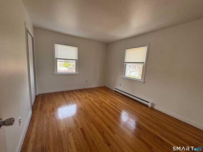 Building Photo - 43 Brooklawn Ave