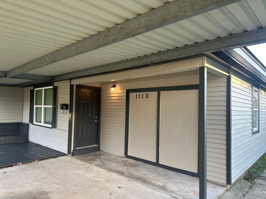 Foto principal - 1110 Armor Ave