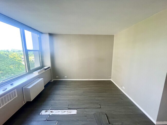 Foto del edificio - 4250 N Marine Dr