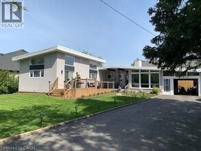 Building Photo - 746 Quaker Rd