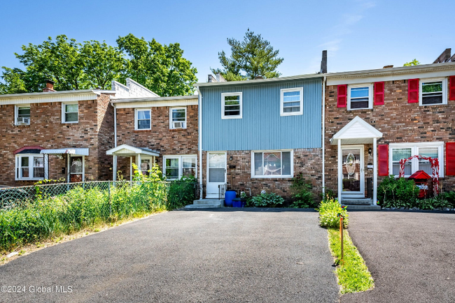 Building Photo - 124 Mt Hope Dr