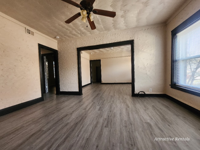 Foto del edificio - 5400 W Madison St