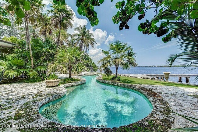 Foto del edificio - 7500 S Flagler Dr