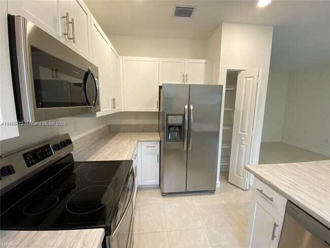 Foto del edificio - 3 br, 2.5 bath House - 21420 NE 2nd Path #...