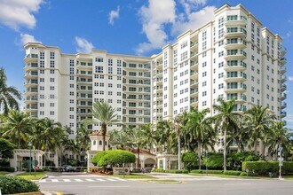 Building Photo - 20000 E Country Club Dr
