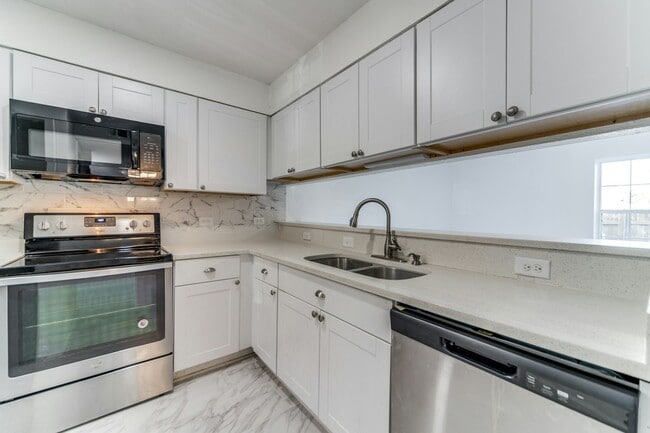 Foto del edificio - 5013 Arbor Ridge Dr