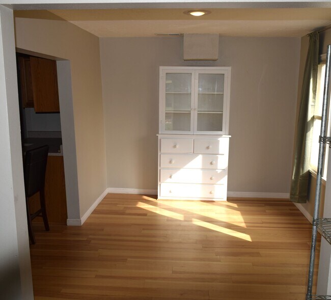 Comedor - 30 N 200 W