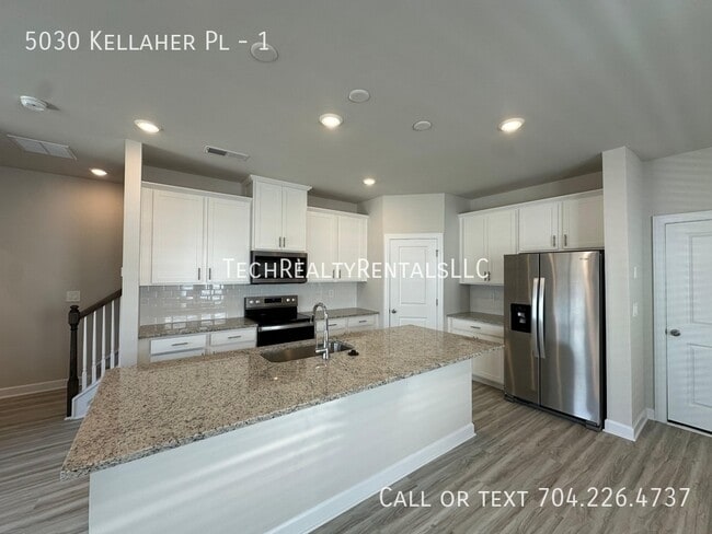 Building Photo - 5030 Kellaher Pl