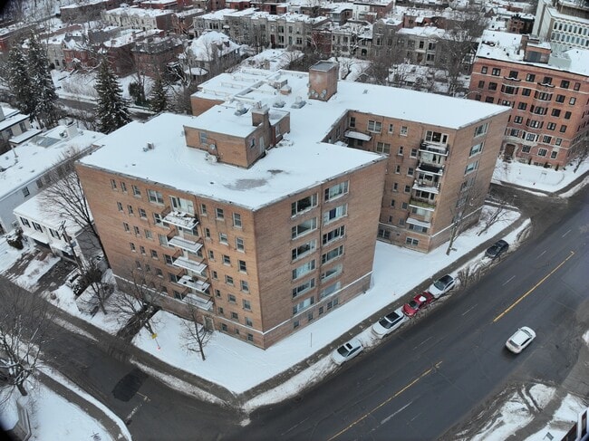 3D Exterior - 10 Rosemount