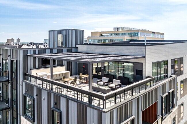 Sky Lounge | The Bohen | Apartamentos de lujo para alquilar Minneapolis - The Bohen Apartments
