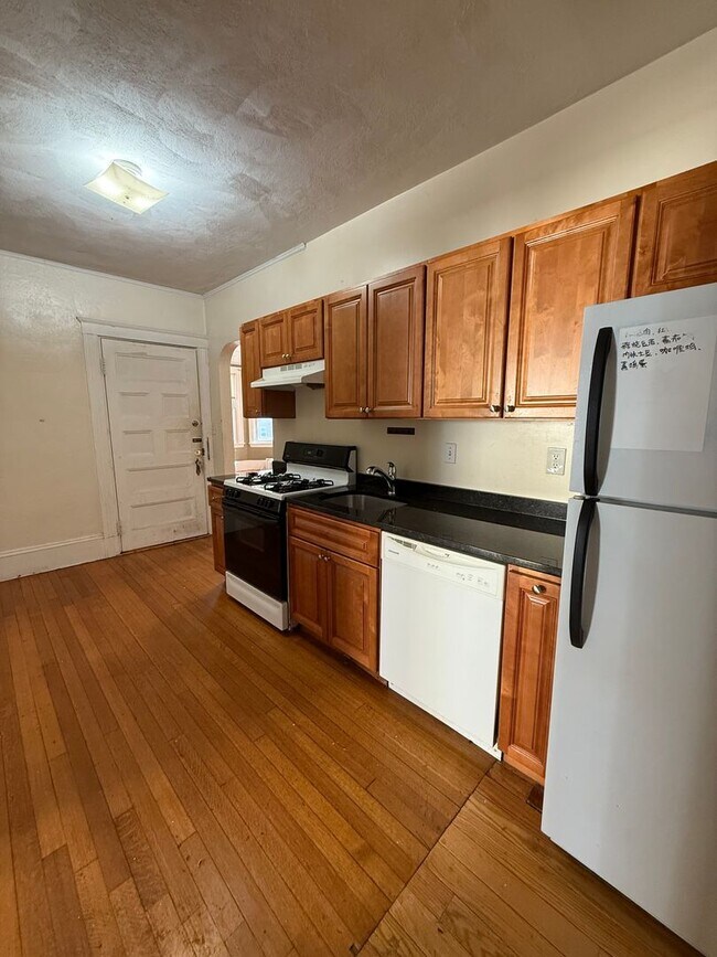 Building Photo - Huge, Renovated Brighton 4 Bed/2 Bath on Strathmore Rd.  Avail Now, NO BROKER FEE