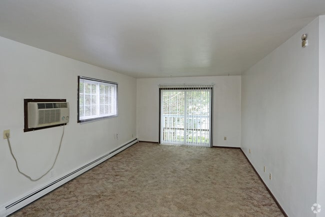 Living room - Fon Du lac Terrace Apts