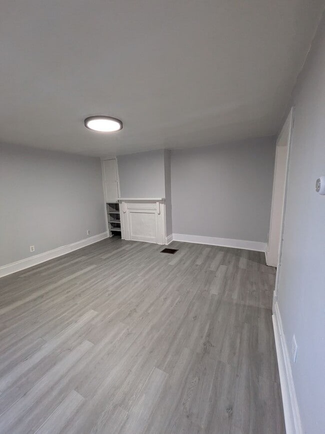 Foto del edificio - 241 E 18th Ave
