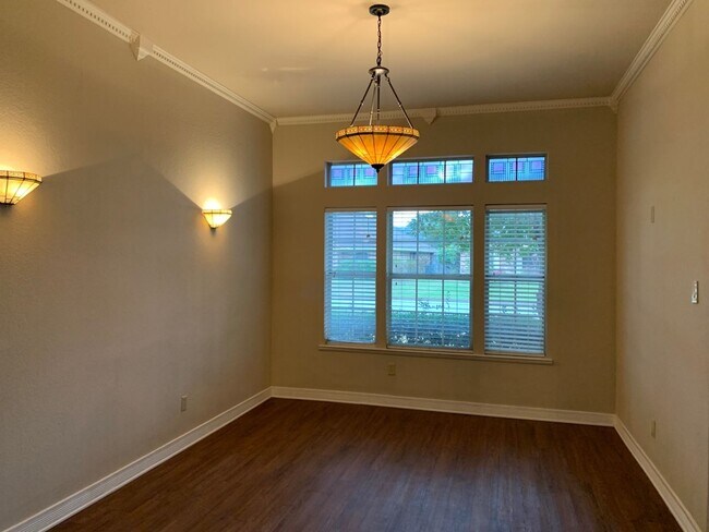 Building Photo - 7413 Emerywood