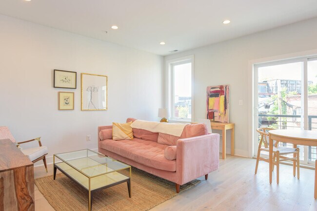 Foto del edificio - 1344 Maryland Ave NE