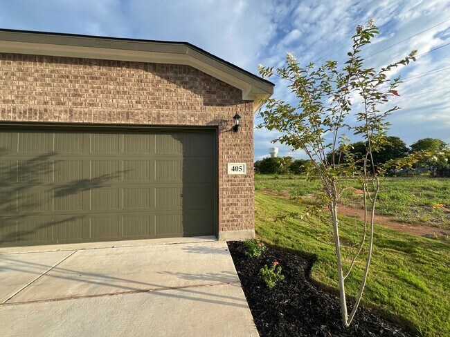 Foto del edificio - Gorgeous Brand New Build 3/2- Hannah Heigh...