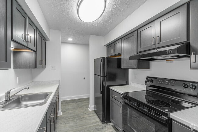 Interior Photo - Sunset Hargraves Ridgely