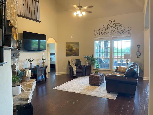 Building Photo - 14200 Blueberry Hill Dr