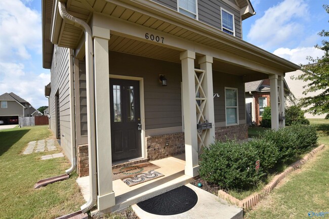 Foto del edificio - 6007 Stonewater Ct