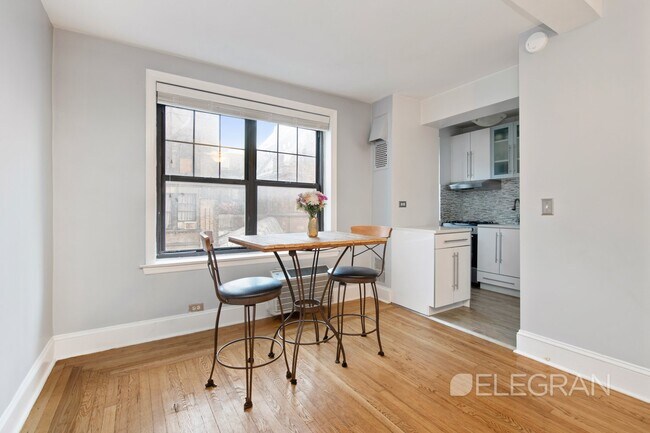 Foto del edificio - 200 E 16th St