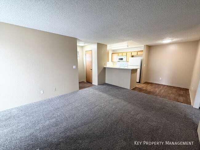 Building Photo - 2981 Juniper Hills Blvd