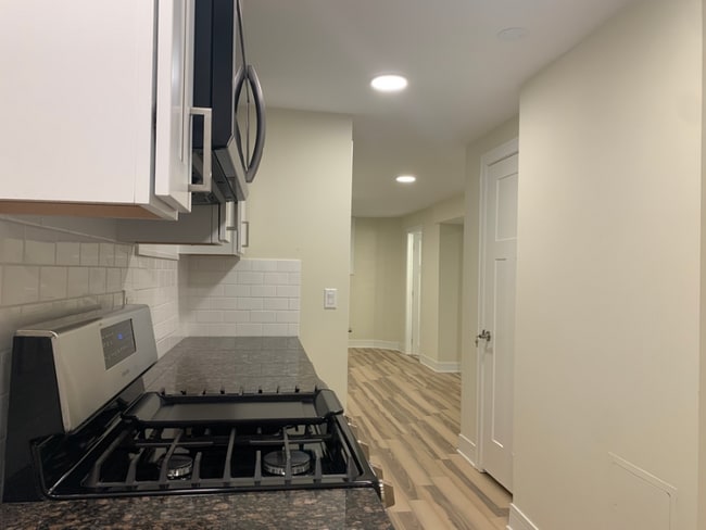 Photo - 6119 N Wolcott Ave Apartment