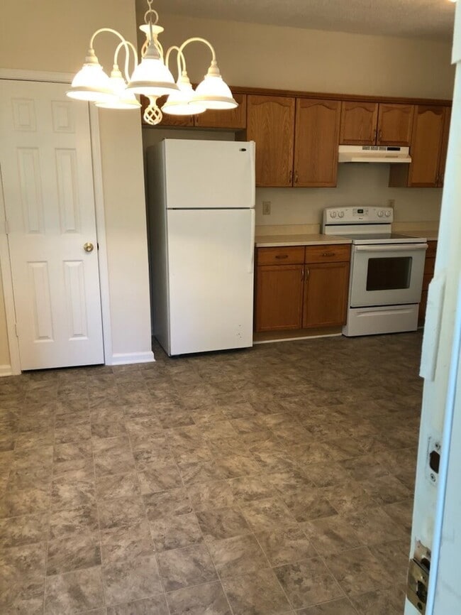 Building Photo - 3214 Westerwood Dr