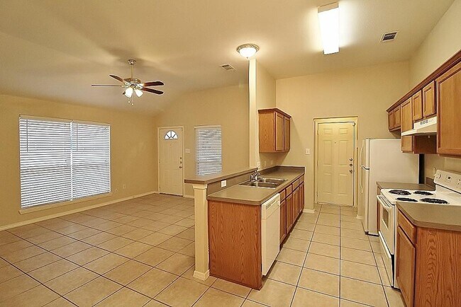 Building Photo - 1711 Novella Ct
