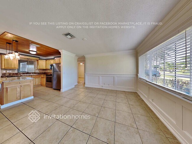 Foto del edificio - 3283 Florida Blvd