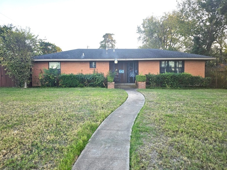 Photo - 648 Penguin Drive Unit