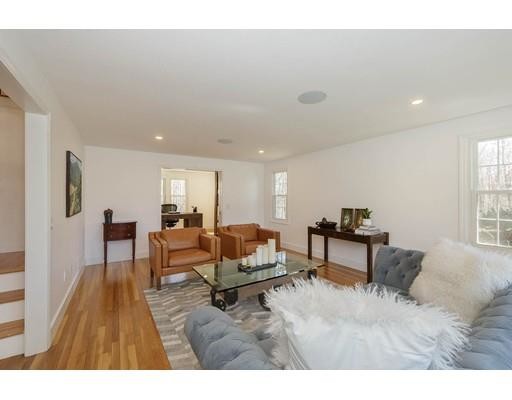 Foto del edificio - 231 E Emerson Rd
