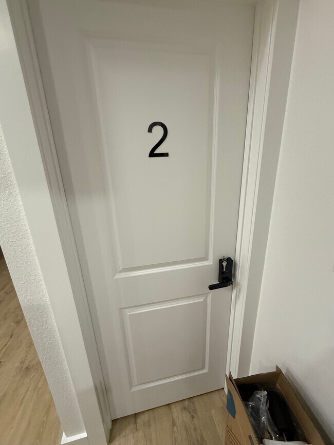 Foto del edificio - 310 N Rosedale Ave