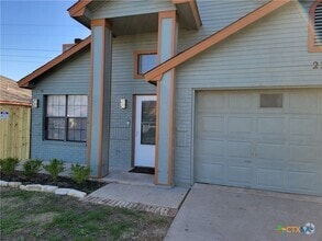 Building Photo - 2708 Taft St