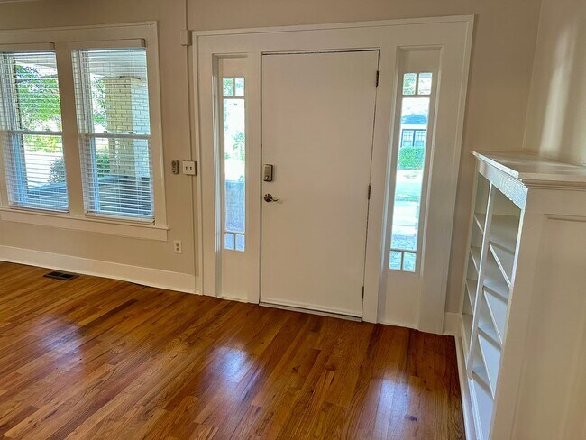 Foto del edificio - 35 Perry Ave