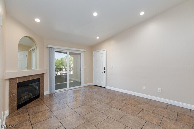 Building Photo - 7885 W Flamingo Rd