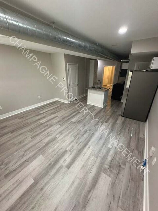Foto del edificio - Fully Remodeled Home in KC