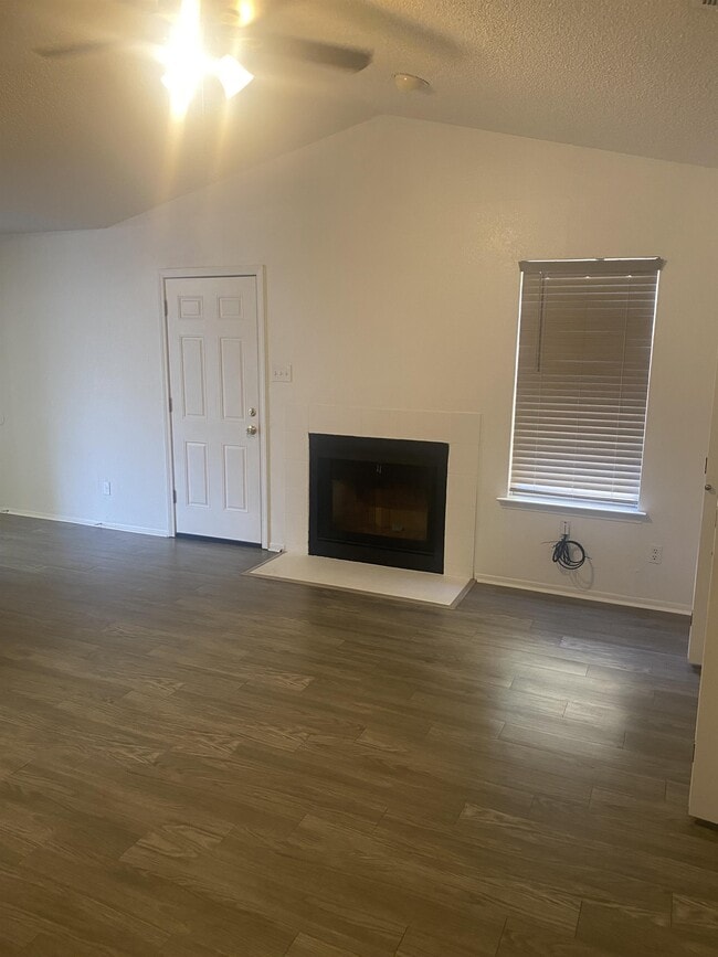 Building Photo - 3903 Trotwood Trail