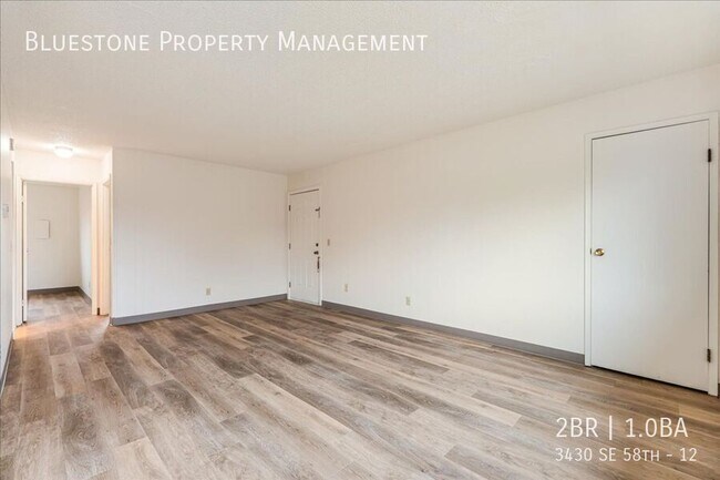 Foto del edificio - 3430 SE 58th-12