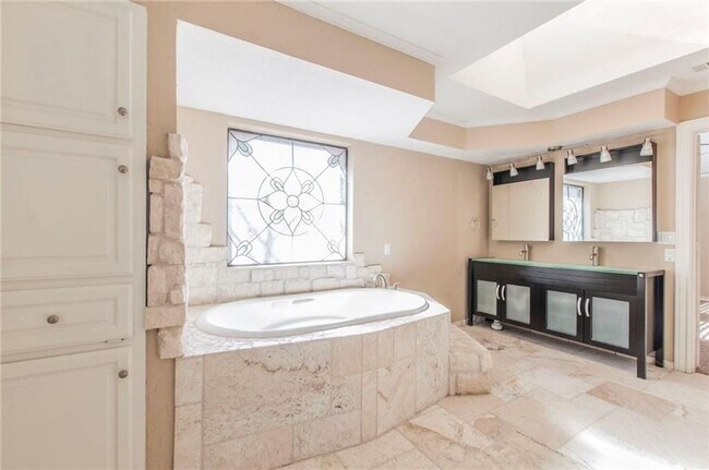 Foto del edificio - 3205 Ridge Cir