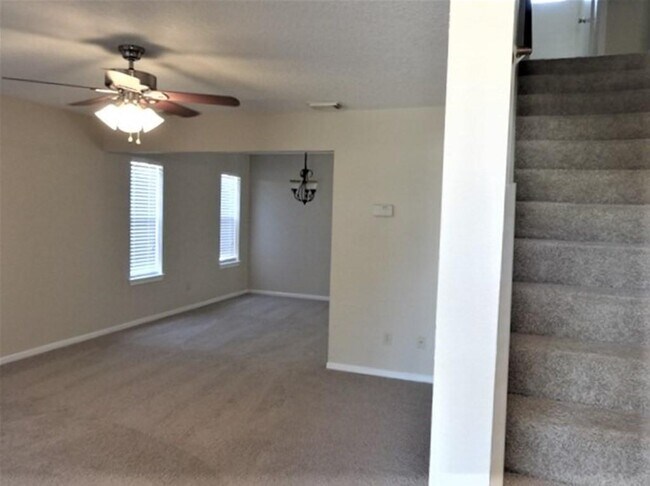 Foto del edificio - 5616 Winding Brook Dr